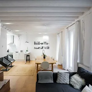 Minimalista En El Corazon De Appartement